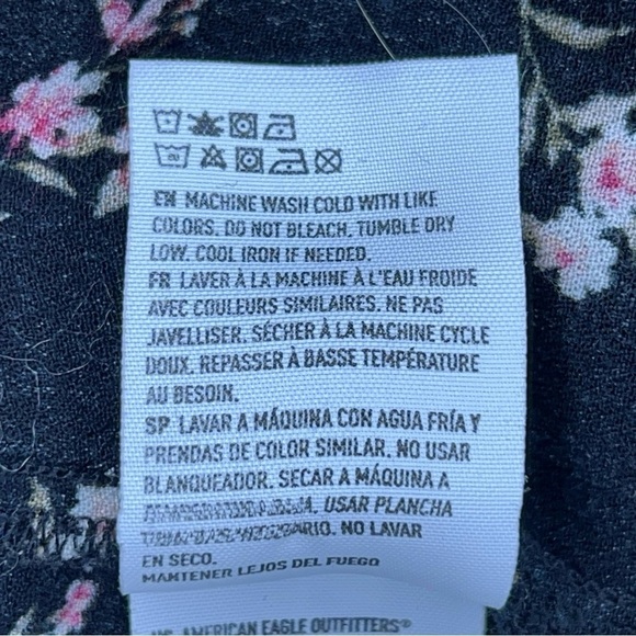 MEDIUM AMERICAN EAGLE BLACK PINK FLORAL  DRESS COTTAGE  LONG SLEEVE - Picture 12 of 12